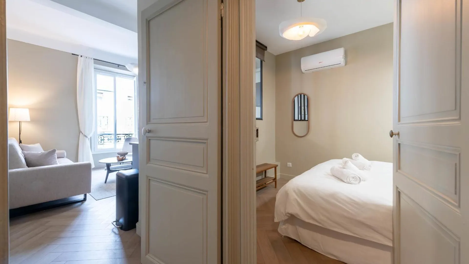Renovated 1-Br Apartment Heart Of Cannes France