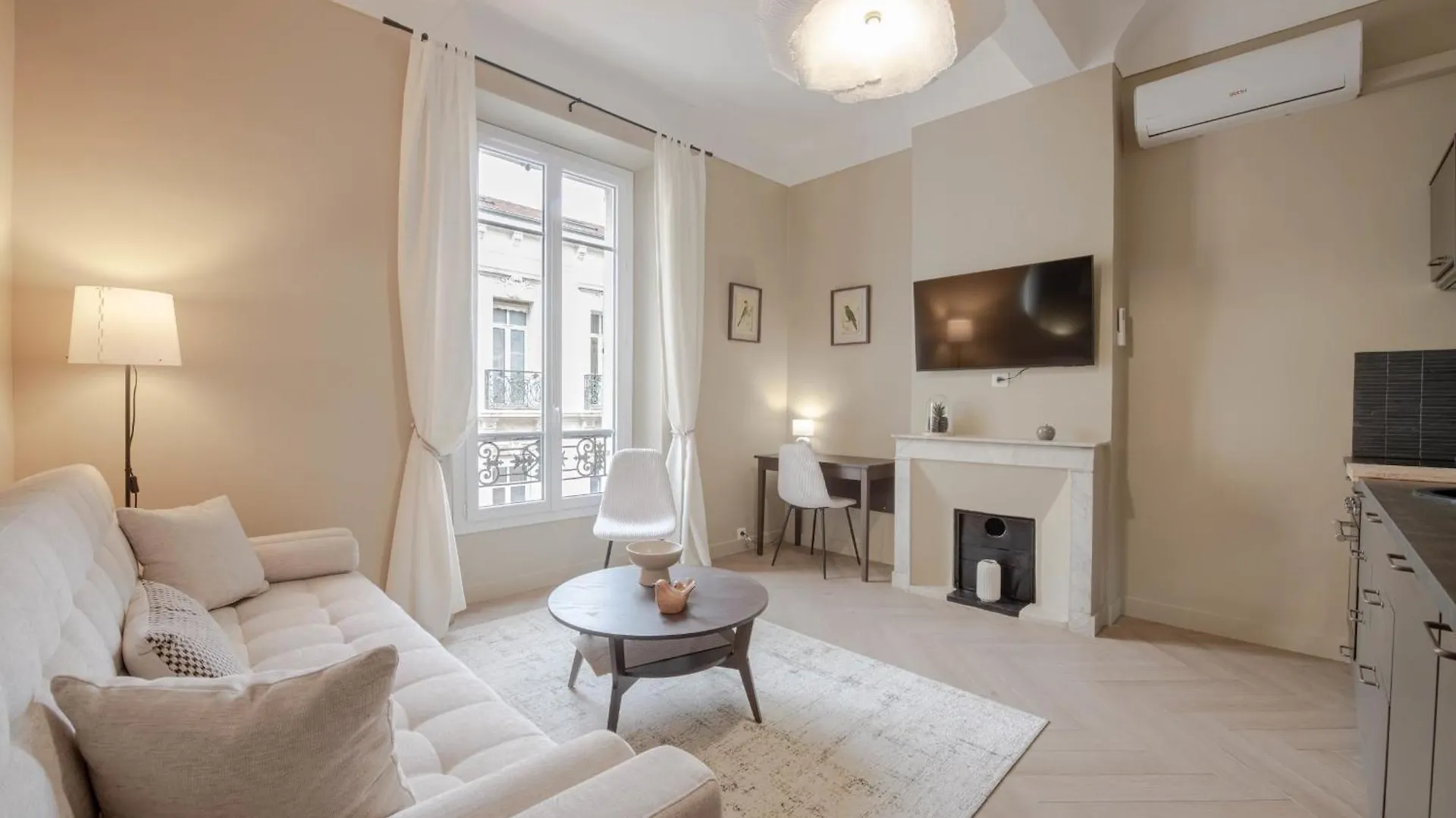Renovated 1-Br Apartment Heart Of Cannes
